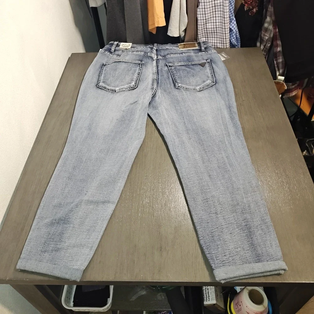 Celebrity Ace Woman's light wash skinny jeans,Size 18